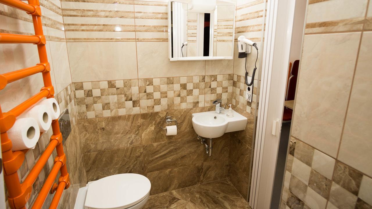 Metro Apartment Prague By Main Train And Bus Station מראה חיצוני תמונה